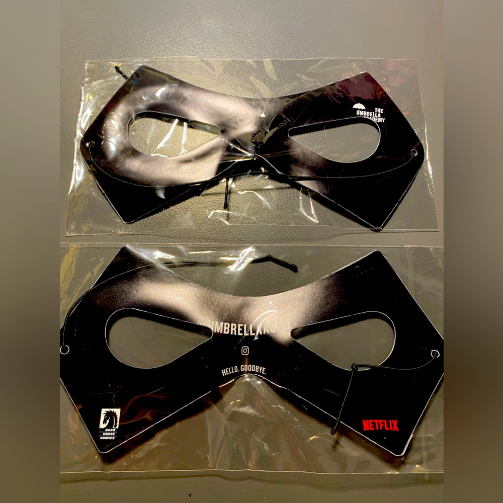 Umbrella Academy 2 promo masks SDCC comic con Dark Horse Comics Halloween 👻 🎃
